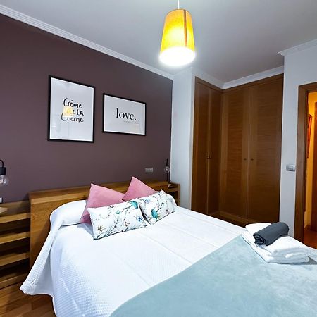 Apartamento Con Garaje, Centrico Y Luminoso Pontevedra Kültér fotó