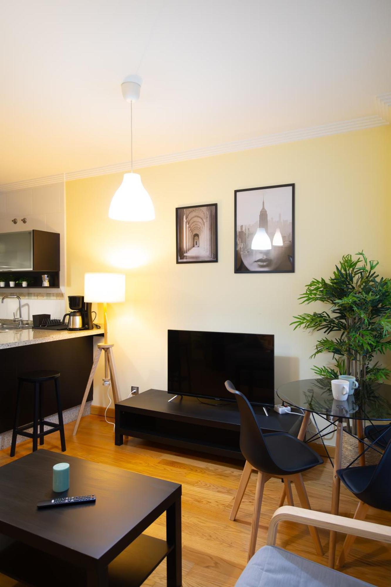 Apartamento Con Garaje, Centrico Y Luminoso Pontevedra Kültér fotó